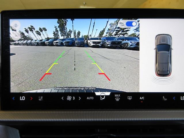 Certified 2025 Ford Explorer Active w/ Active Comfort Package image 19