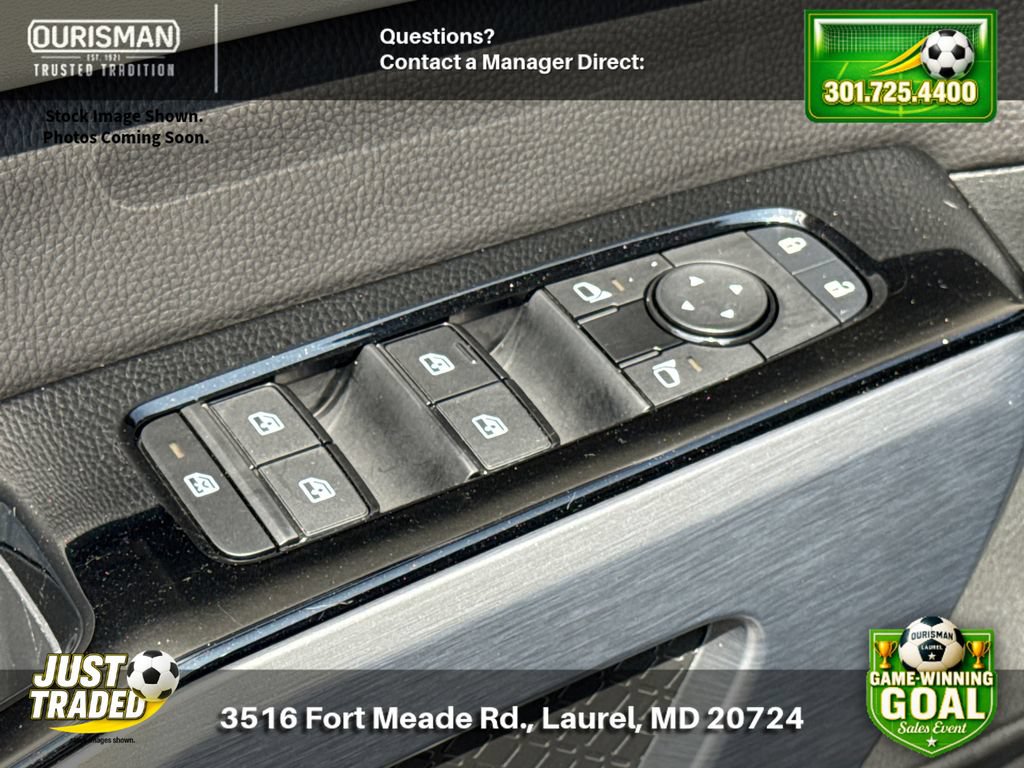 Used 2024 Nissan Pathfinder SL w/ SL Premium Package AWD/4WD image 8