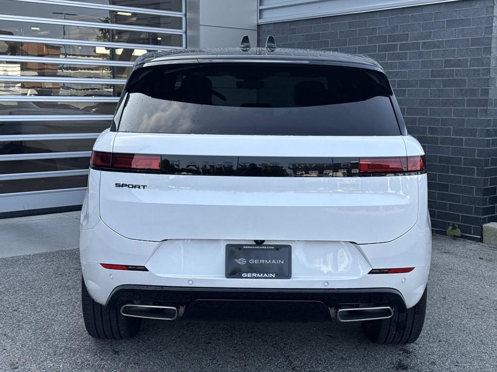 New 2026 Land Rover Range Rover Sport Dynamic SE AWD/4WD image 5