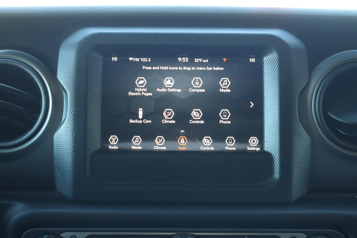 Used 2023 Jeep Wrangler Unlimited AWD/4WD image 25