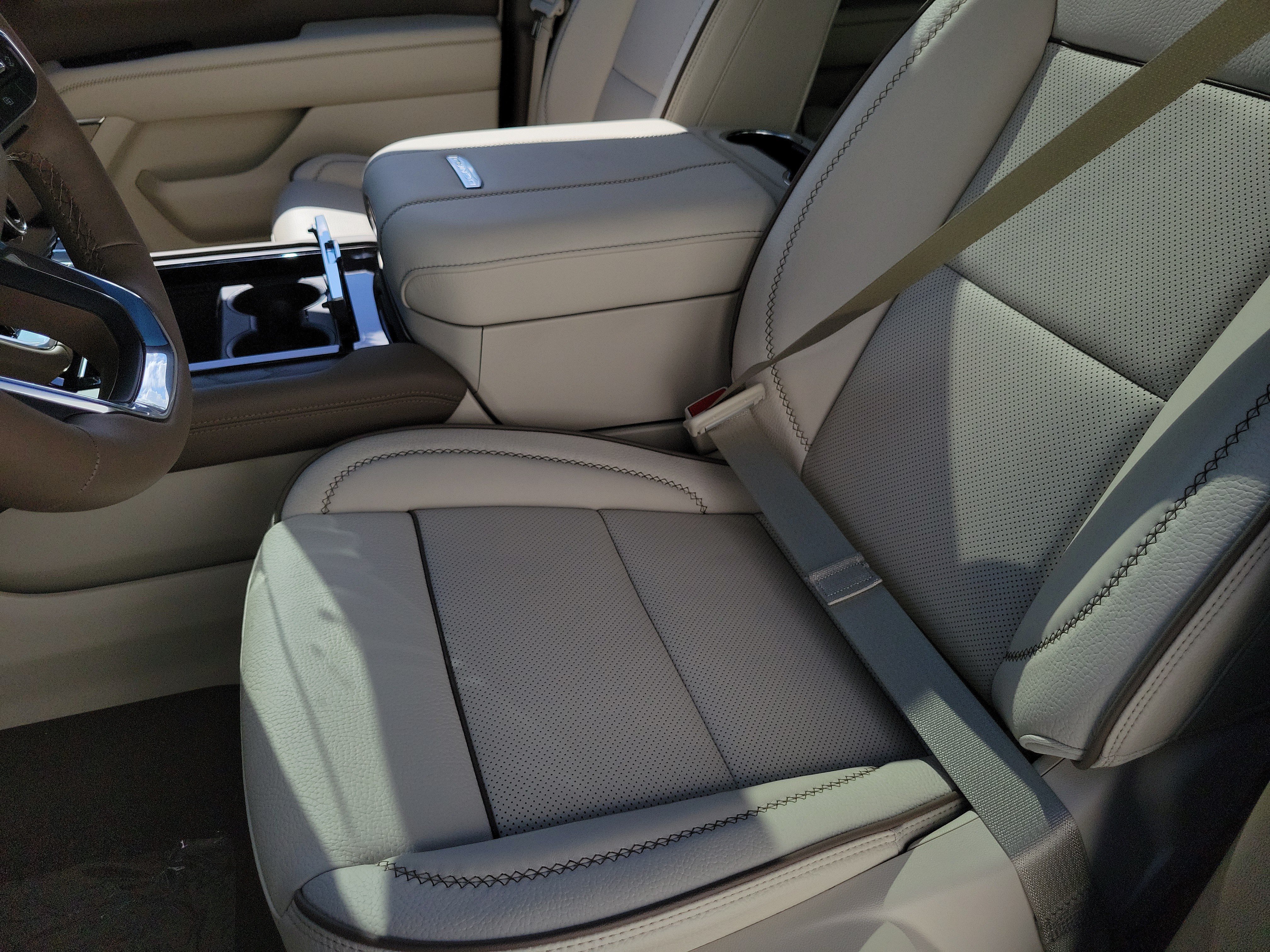 New 2026 GMC Yukon XL Denali w/ Denali Reserve Package AWD/4WD image 23