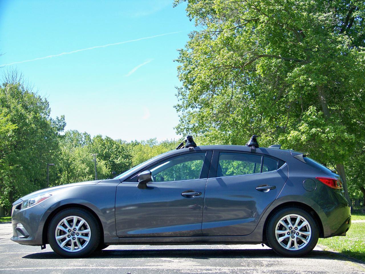 Used 2014 MAZDA MAZDA3 i Touring w/ Technology Package FWD image 10