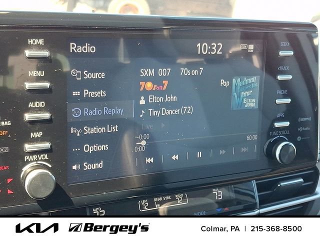 Used 2023 Toyota Sienna XSE AWD/4WD image 21