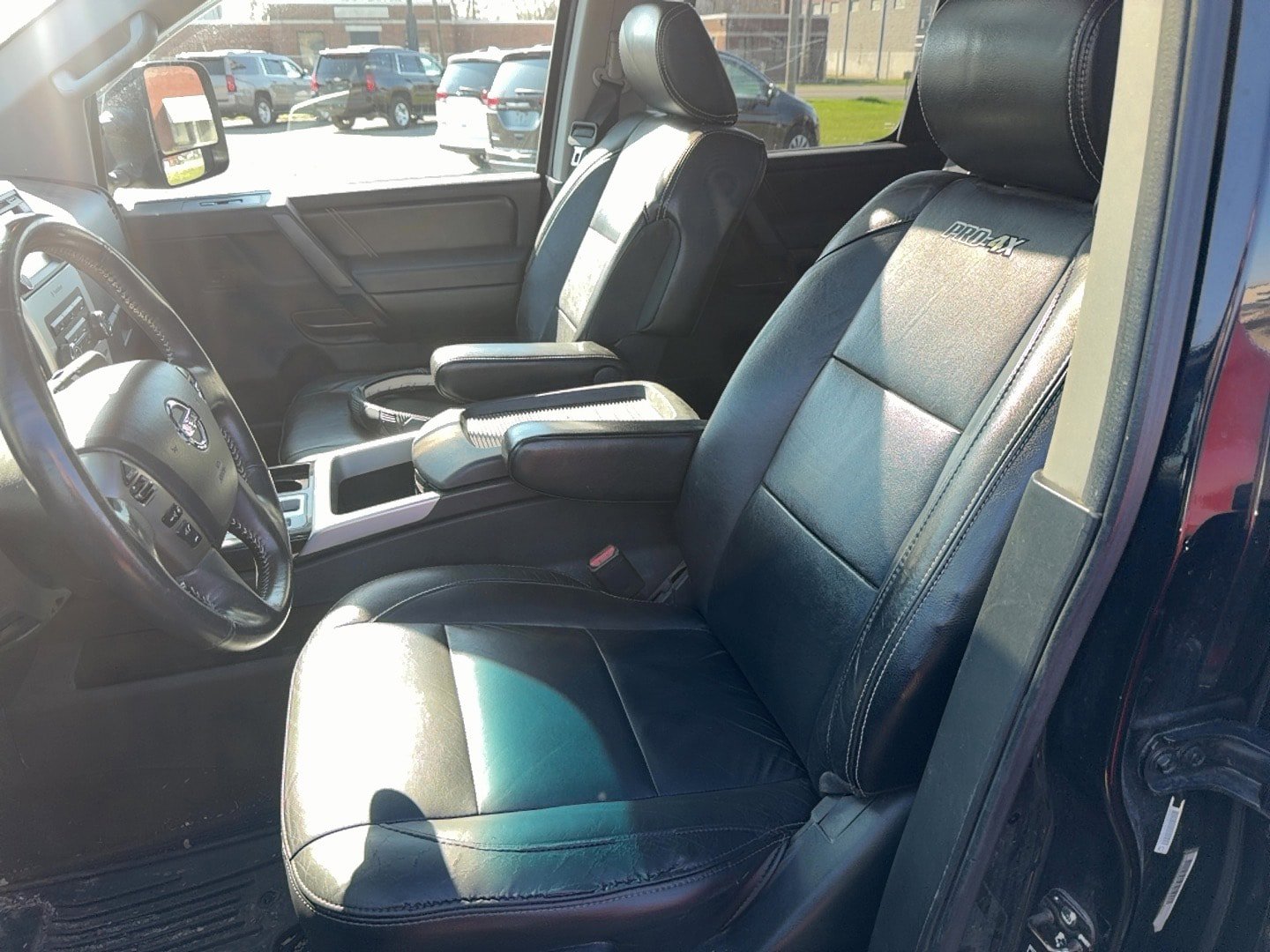 Used 2014 Nissan Titan PRO-4X w/ Pro-4x Luxury Package AWD/4WD image 8