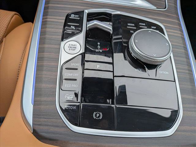 Certified 2025 BMW X5 xDrive40i w/ Parking Assistance Package image 12
