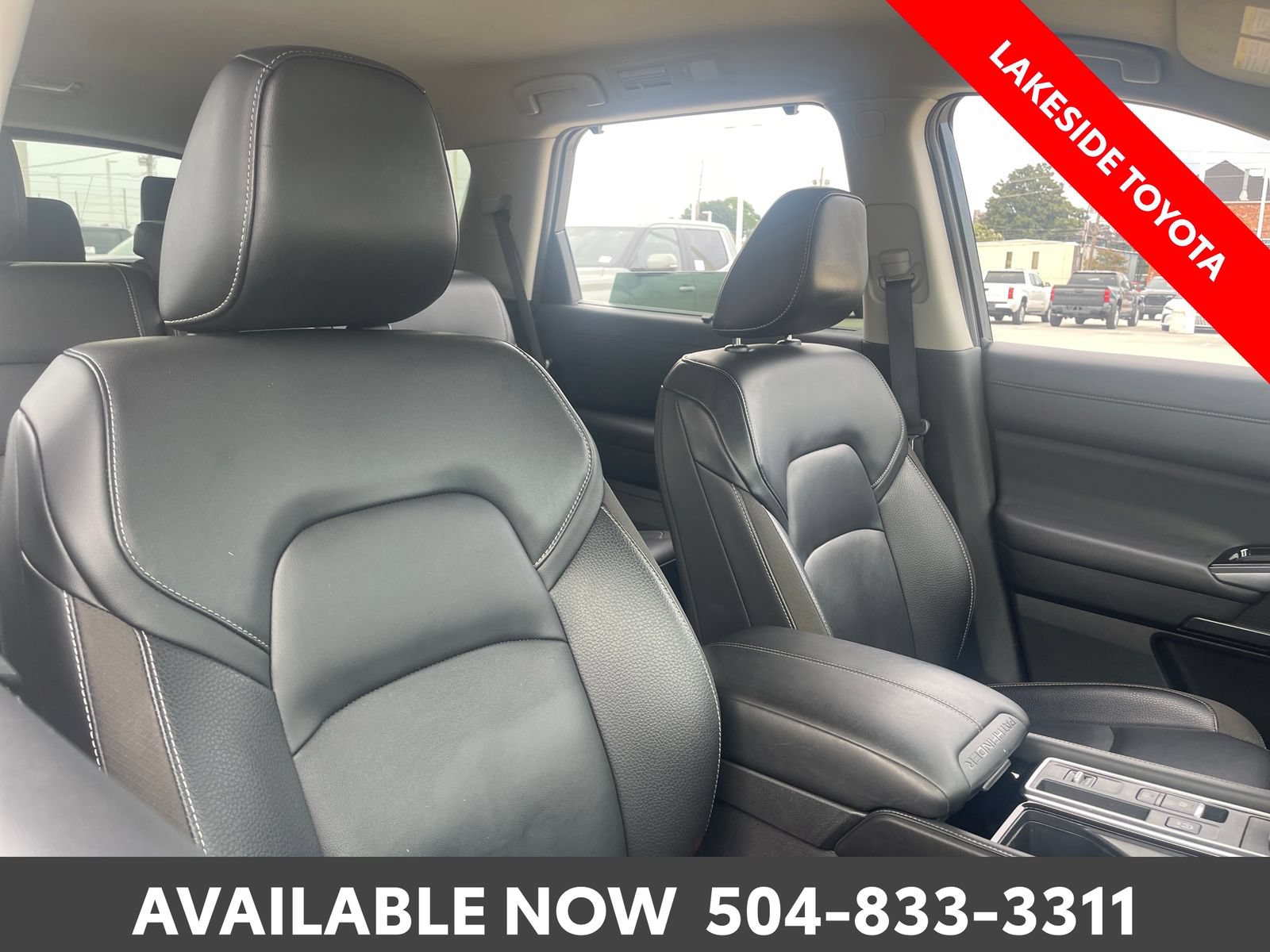 Used 2024 Nissan Pathfinder SL FWD image 14