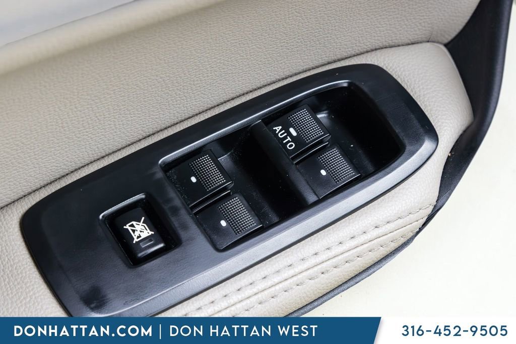 Used 2019 Ford Ranger Lariat w/ Equipment Group 501A Mid image 12