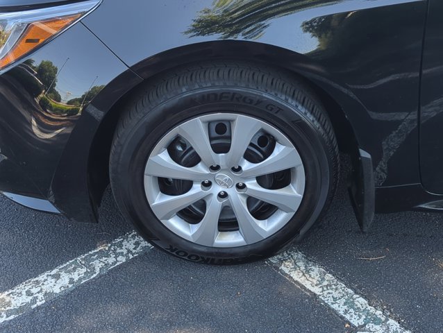 Used 2026 Toyota Corolla LE FWD image 26
