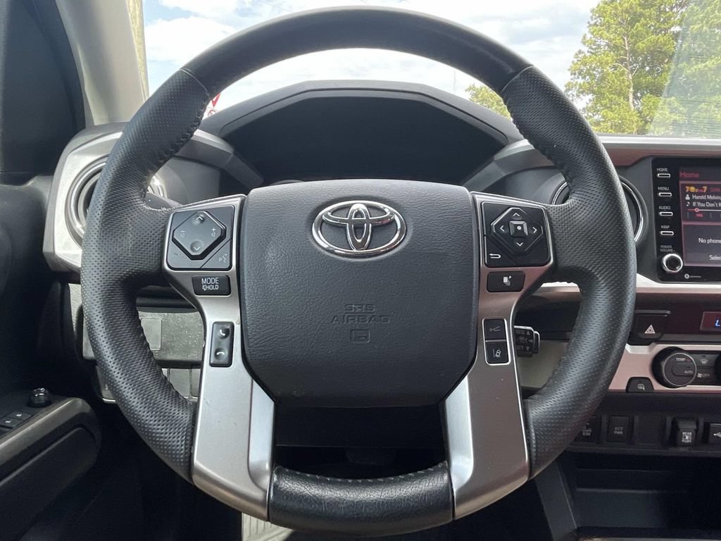 Used 2022 Toyota Tacoma SR5 w/ Technology Package RWD image 17