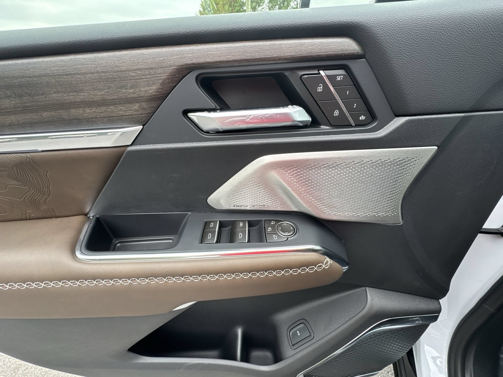 New 2026 GMC Acadia Denali Ultimate AWD/4WD image 15