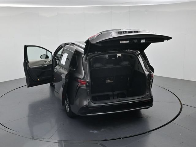 Used 2021 Toyota Sienna Limited FWD image 50