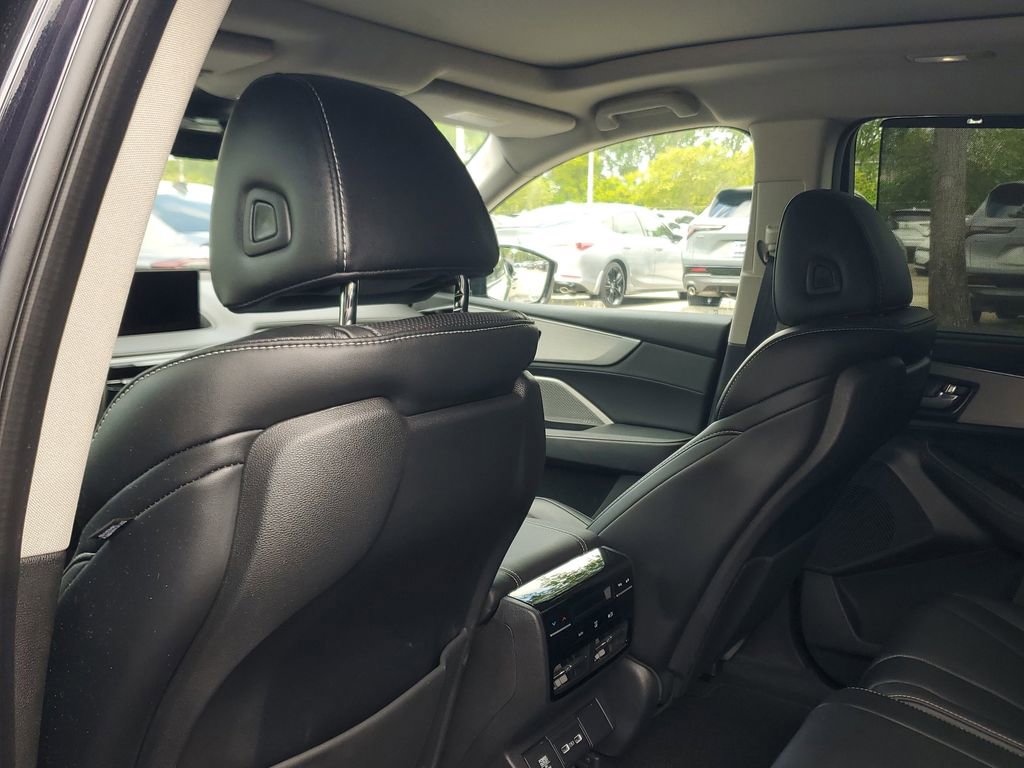 Used 2023 Acura MDX FWD w/ Technology Package image 6