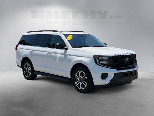 Certified 2025 Ford Expedition Active AWD/4WD image 2