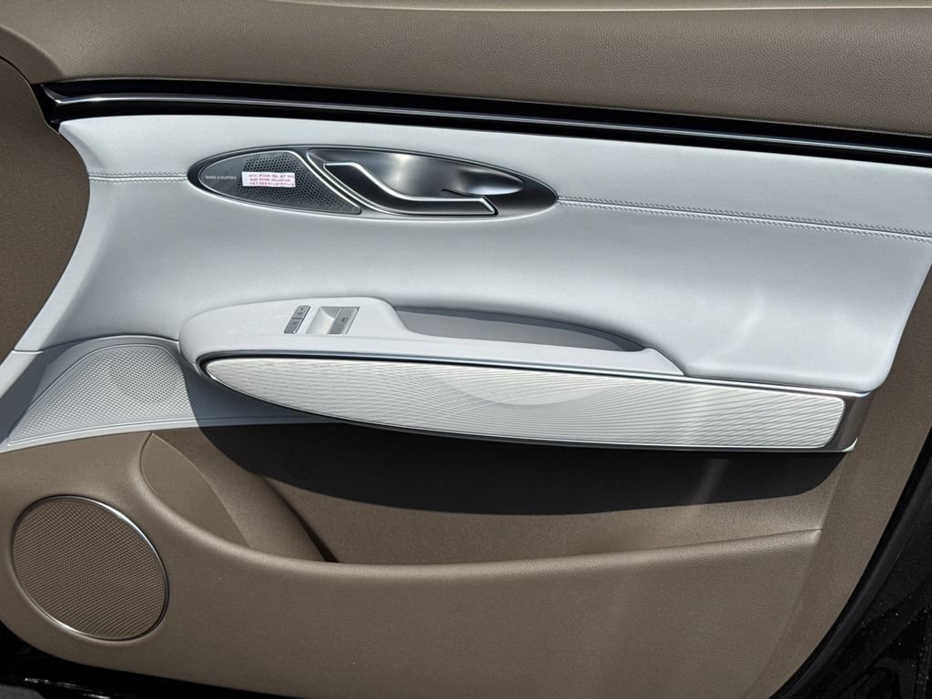New 2026 Genesis GV70 2.5T Advanced AWD/4WD image 14