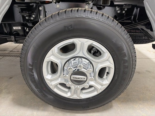 New 2026 Ford F350 XLT image 9