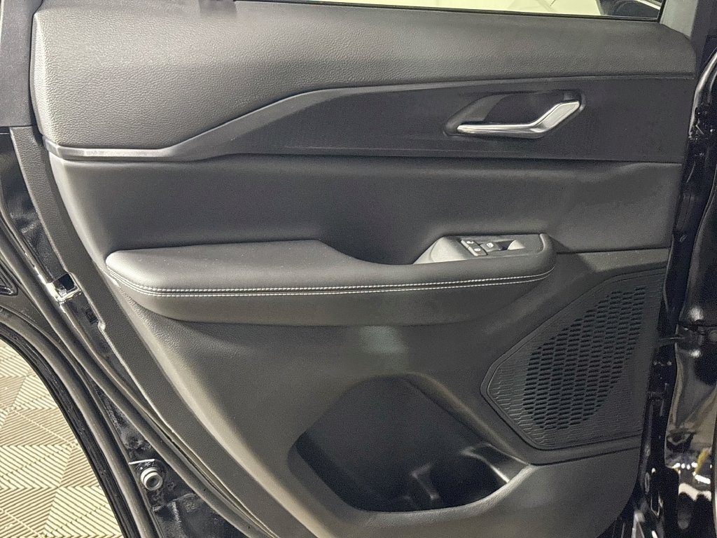 New 2027 Jeep Grand Cherokee Laredo X RWD image 20