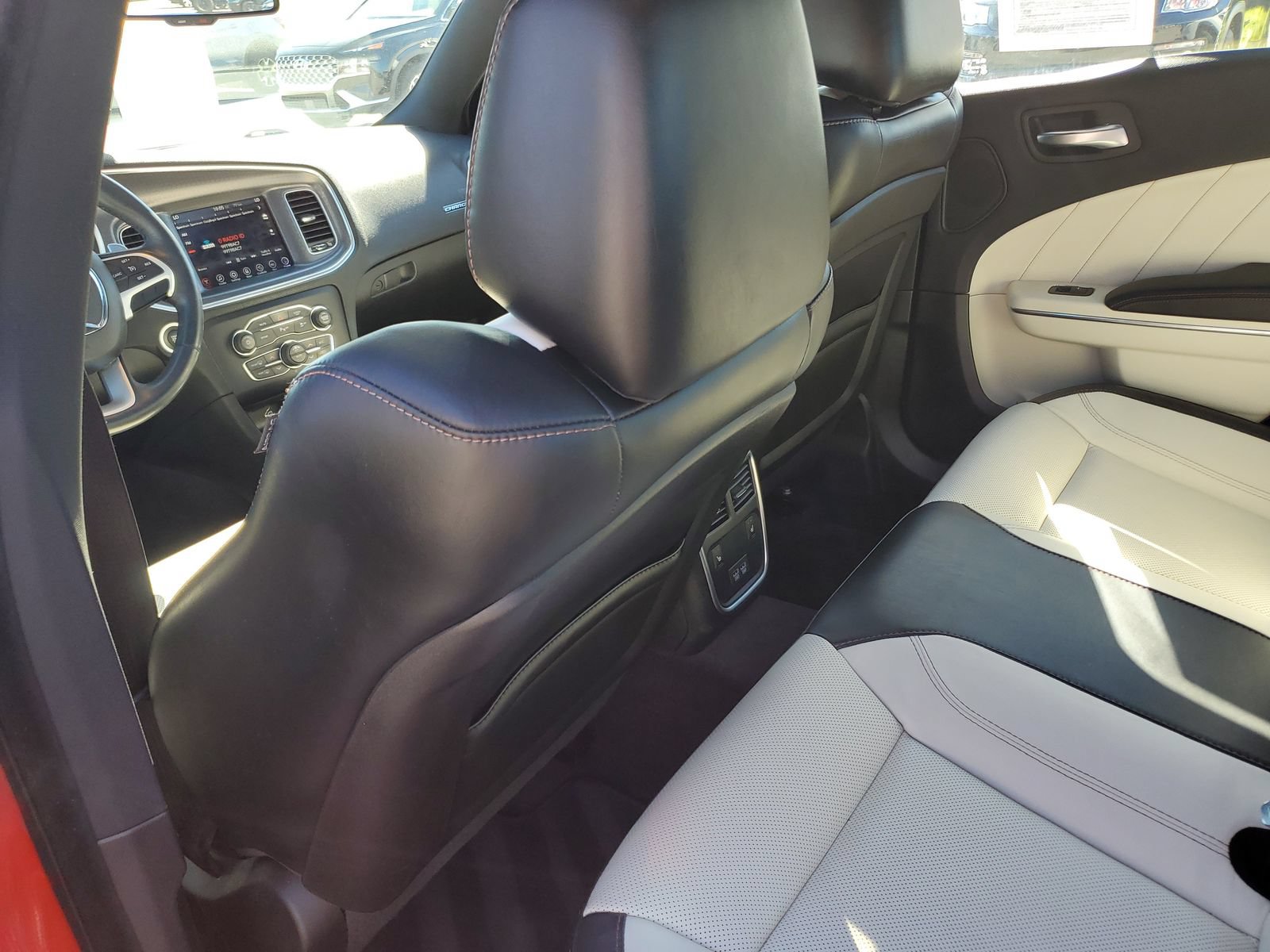 Used 2017 Dodge Charger SXT w/ AWD Plus Group image 13