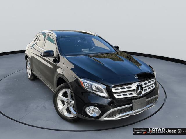 Used 2020 Mercedes-Benz GLA 250 4MATIC w/ Premium Package image 3