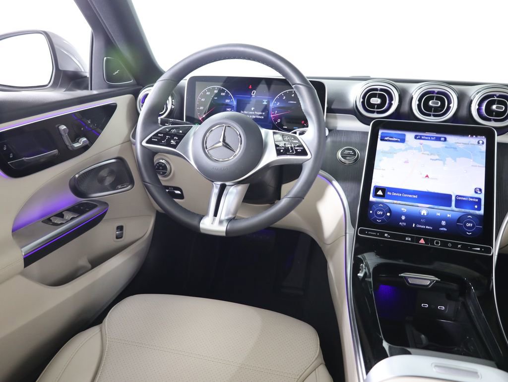 Used 2025 Mercedes-Benz C 300 4MATIC Sedan image 39