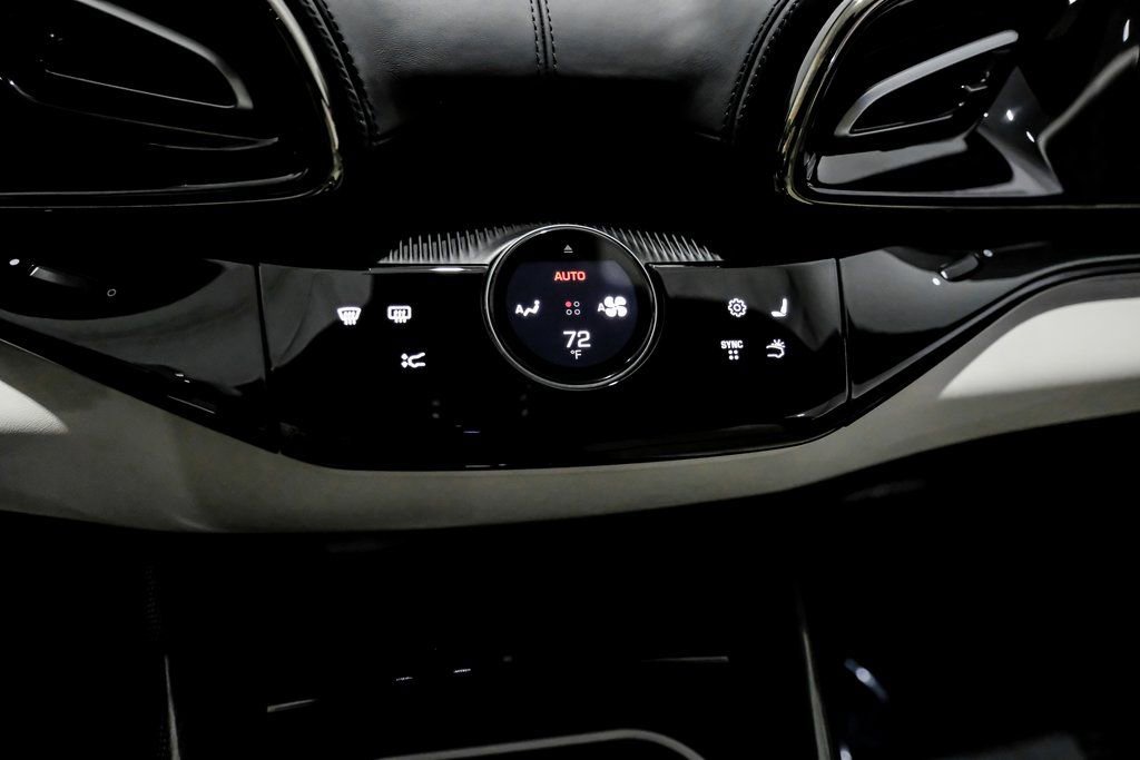 Used 2025 Ferrari Purosangue image 22