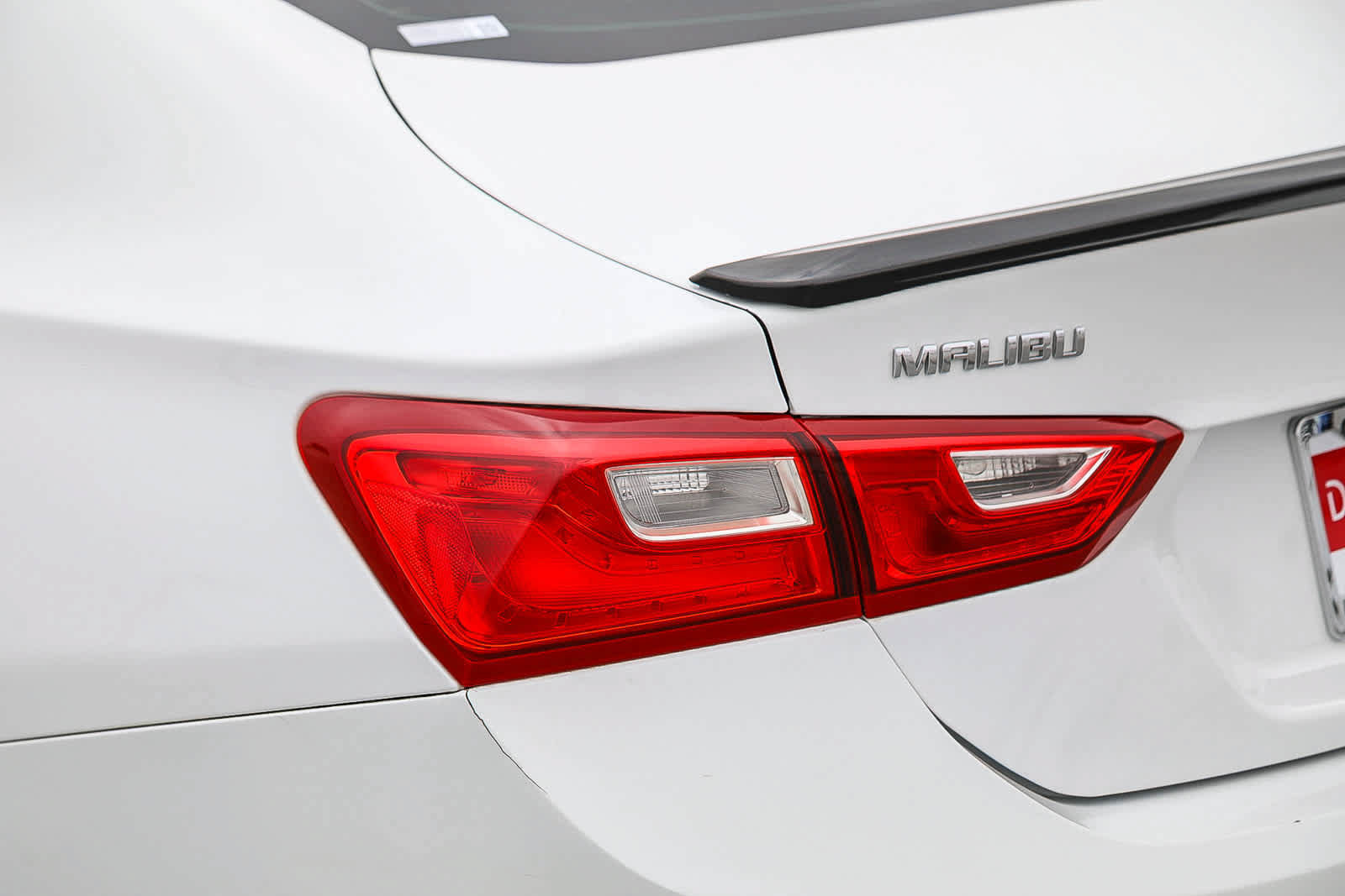 Used 2018 Chevrolet Malibu LT FWD image 9
