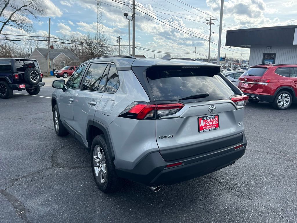 Used 2022 Toyota RAV4 XLE image 8