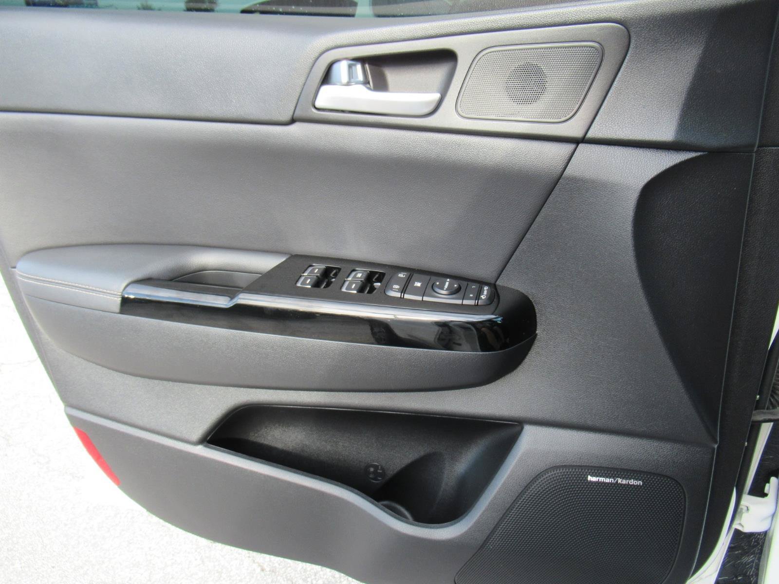 Used 2022 Kia Sportage SX FWD image 23