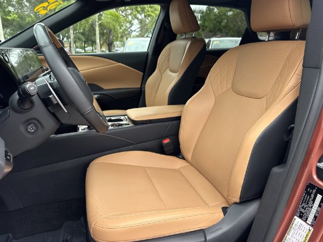 Certified 2025 Lexus RX 350h w/ Accessory Package (K3) AWD/4WD image 11