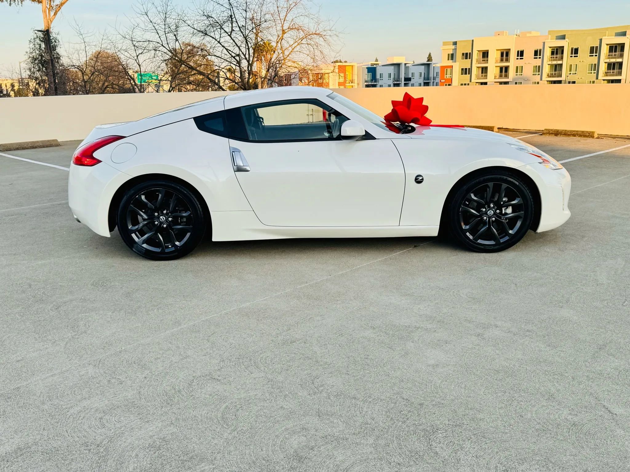 Used 2017 Nissan 370Z Touring image 11