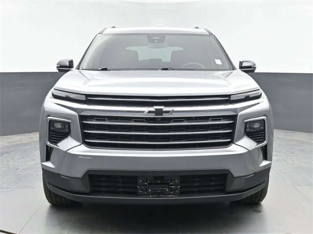 Certified 2025 Chevrolet Traverse LT w/ Driver Confidence Package image 3