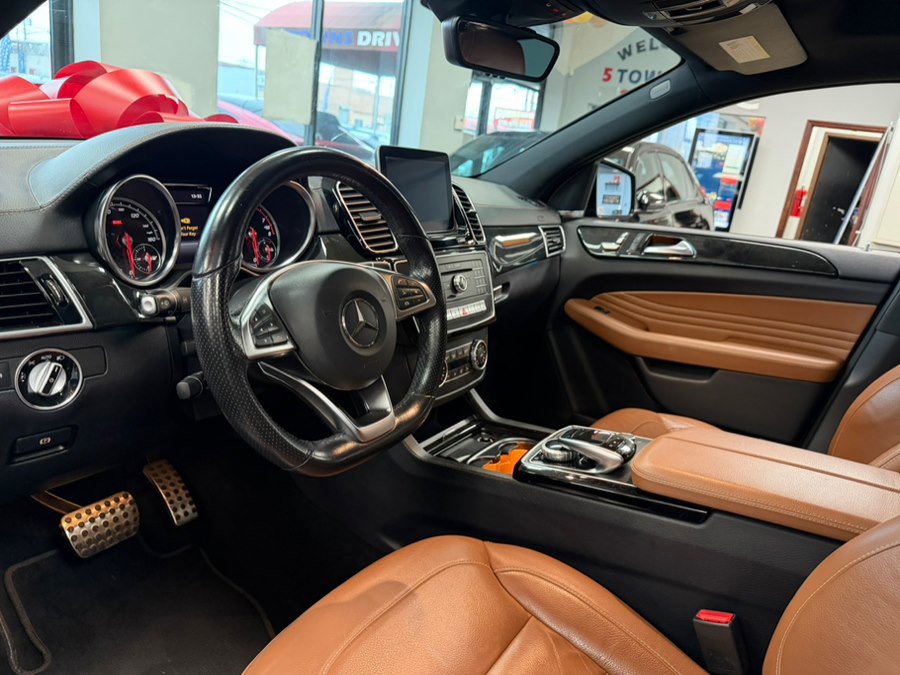 Used 2017 Mercedes-Benz GLE 43 AMG 4MATIC Coupe w/ Parking Assist Package image 27