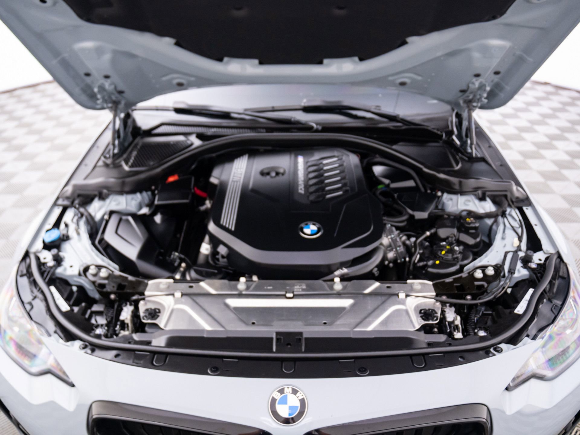 Used 2025 BMW M240i xDrive Coupe w/ Premium Package image 30