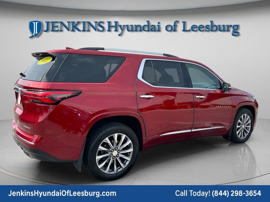 Used 2022 Chevrolet Traverse Premier FWD image 4