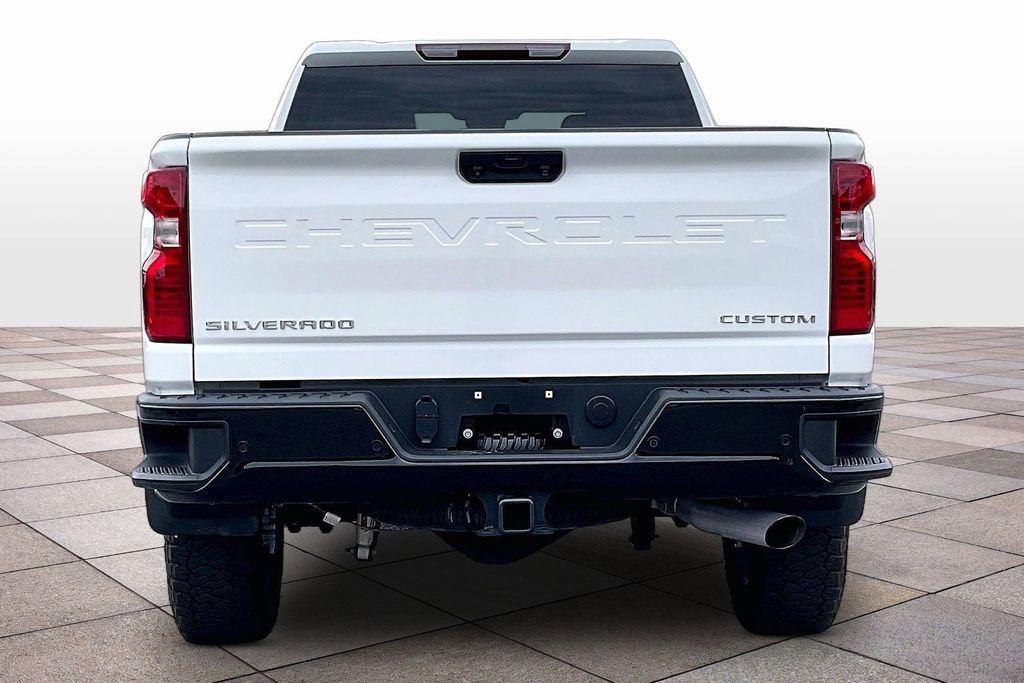 Used 2025 Chevrolet Silverado 2500 Custom w/ Custom Value Package AWD/4WD image 4