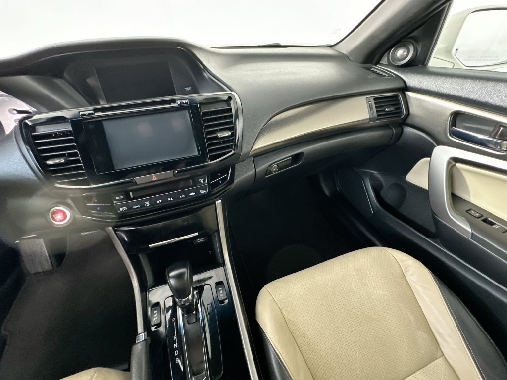 Used 2016 Honda Accord EX-L image 11