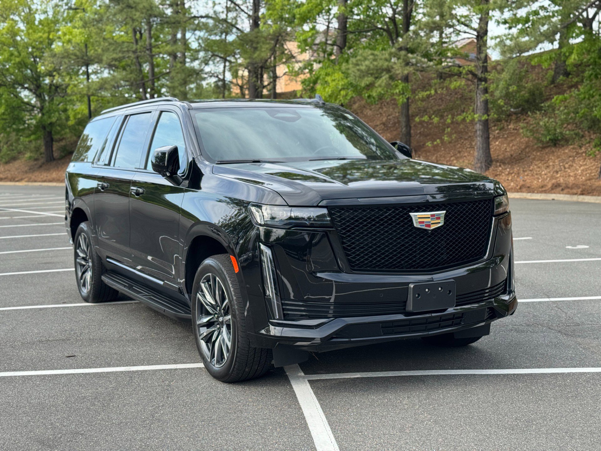 Used 2023 Cadillac Escalade ESV Sport image 16