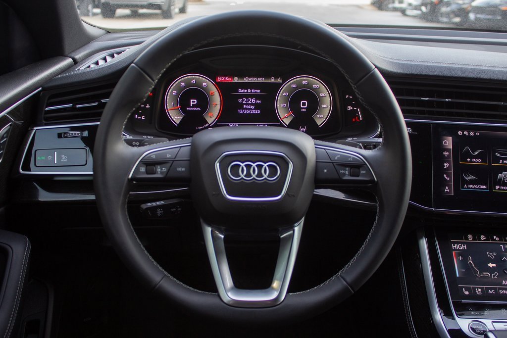 Used 2025 Audi Q8 Prestige image 14