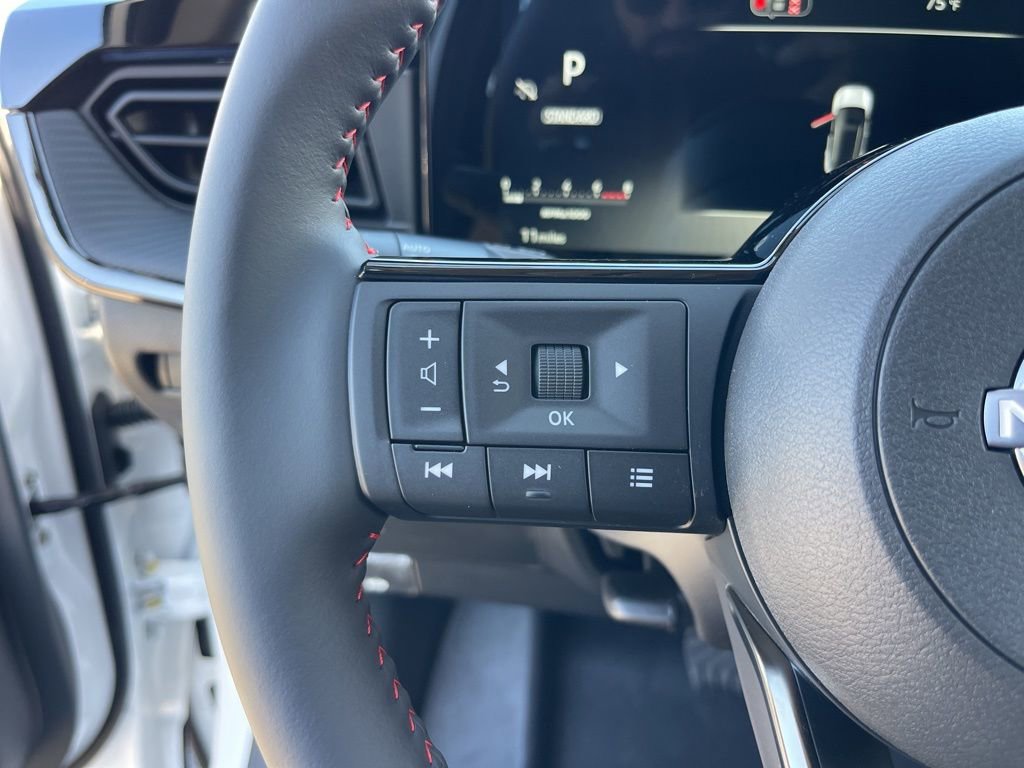 New 2026 Nissan Kicks SR w/ SR Premium Package FWD image 14