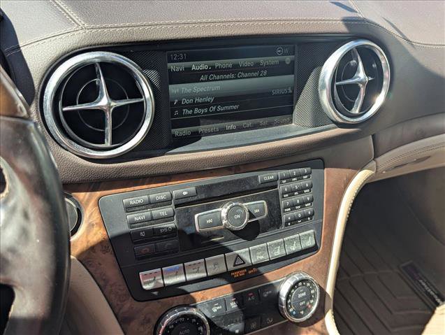 Used 2014 Mercedes-Benz SL 550 image 9