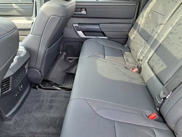 Used 2025 Toyota Tundra Platinum AWD/4WD image 36