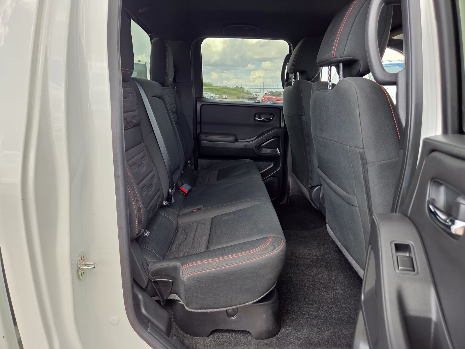 Used 2024 Nissan Frontier PRO-4X w/ Off-Road Protection Package AWD/4WD image 18