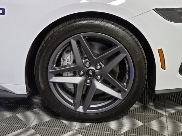 Certified 2025 Ford Mustang GT RWD image 9