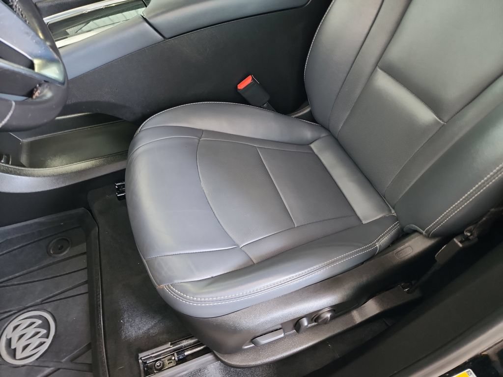 Used 2022 Buick Enclave Essence w/ Sport Touring Edition FWD image 15