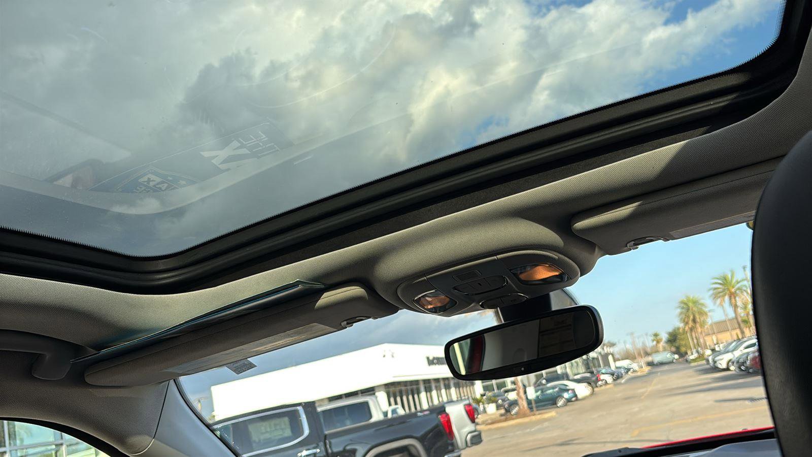 Used 2021 Jeep Compass Altitude w/ Sun and Sound Group image 23