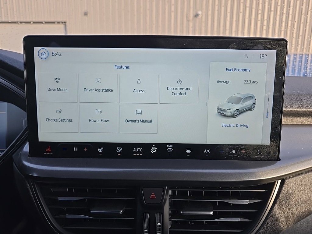 Used 2023 Ford Escape SE image 24