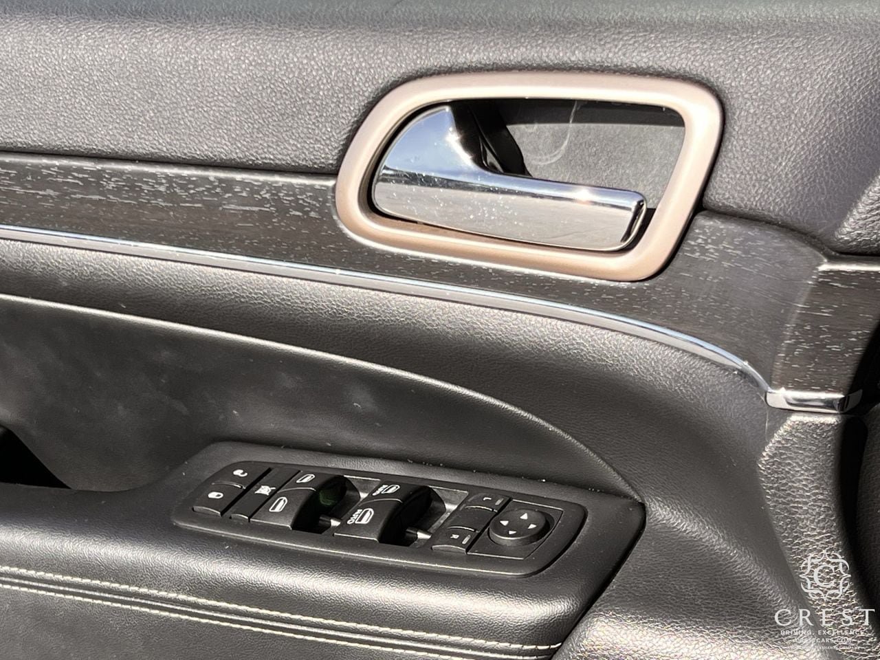 Used 2017 Jeep Grand Cherokee Limited AWD/4WD image 19