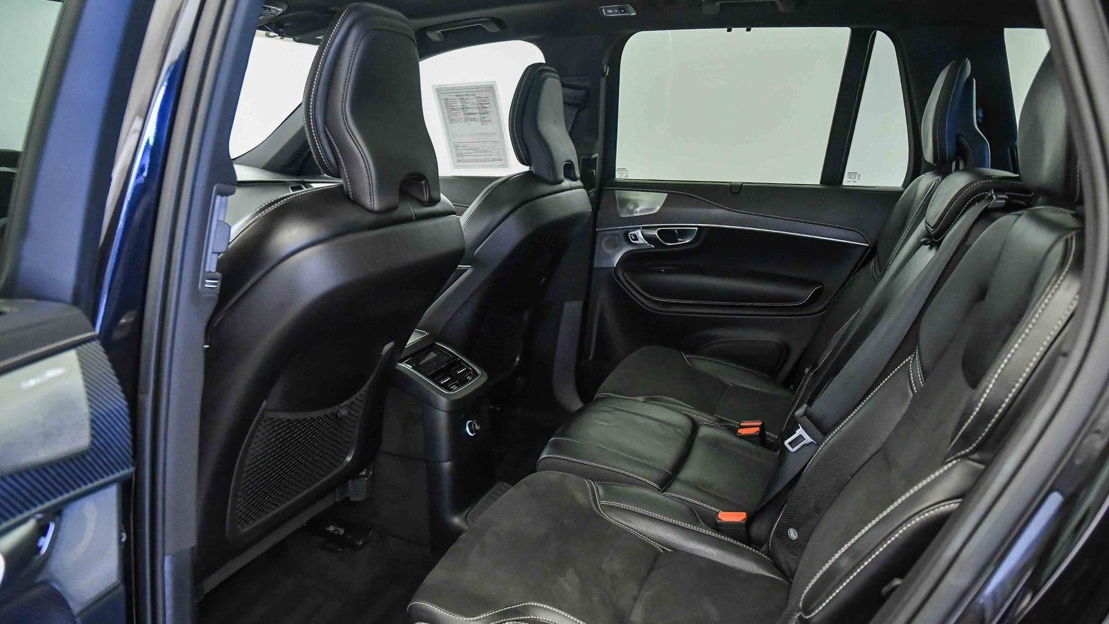 Used 2019 Volvo XC90 T8 R-Design w/ Advanced Package image 29