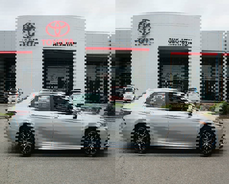 Used 2024 Toyota Camry SE