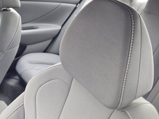 Certified 2026 Hyundai Elantra Sport FWD image 14