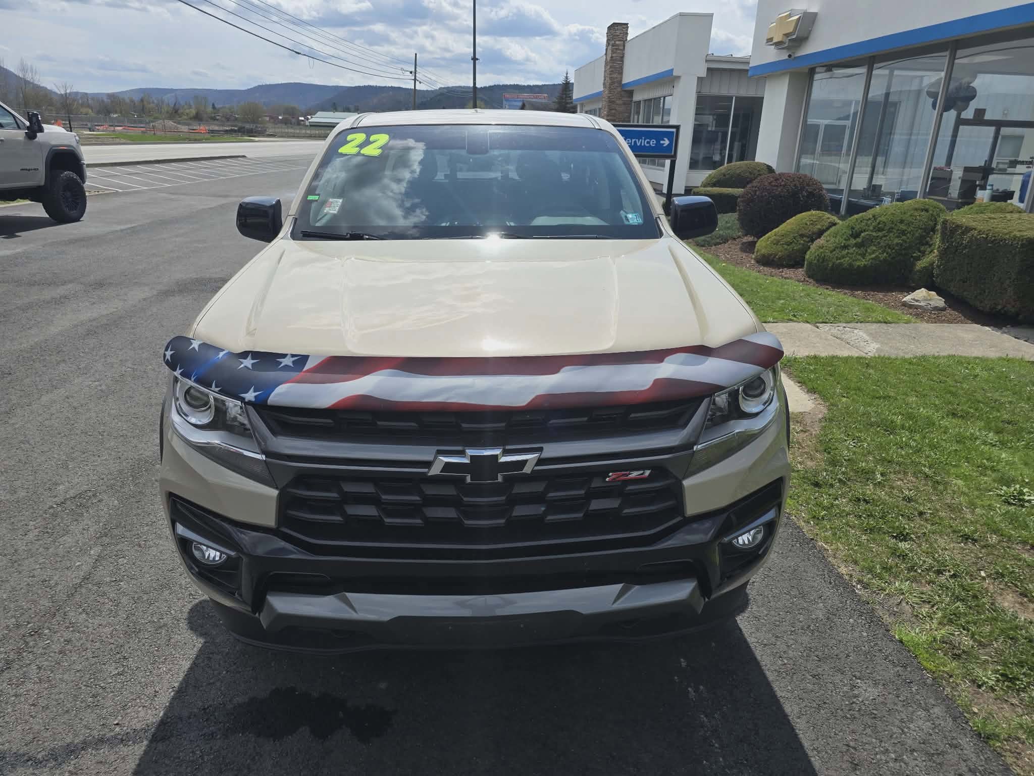 Used 2022 Chevrolet Colorado Z71 image 9